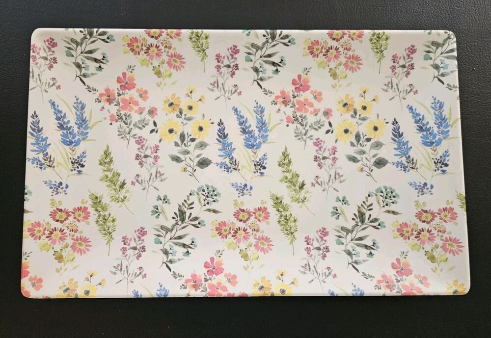 The Farmhouse By Rachel Ashwell Melamine Serving Tray 17 X 11, Fresh Flowers